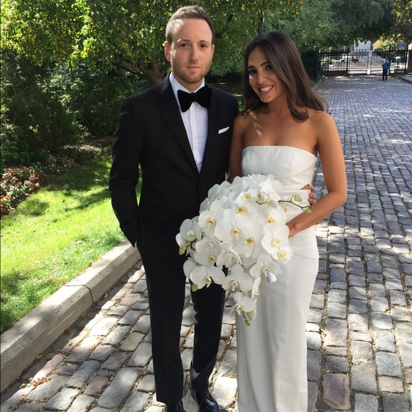 Designer wedding gown - Picture 4 of 10